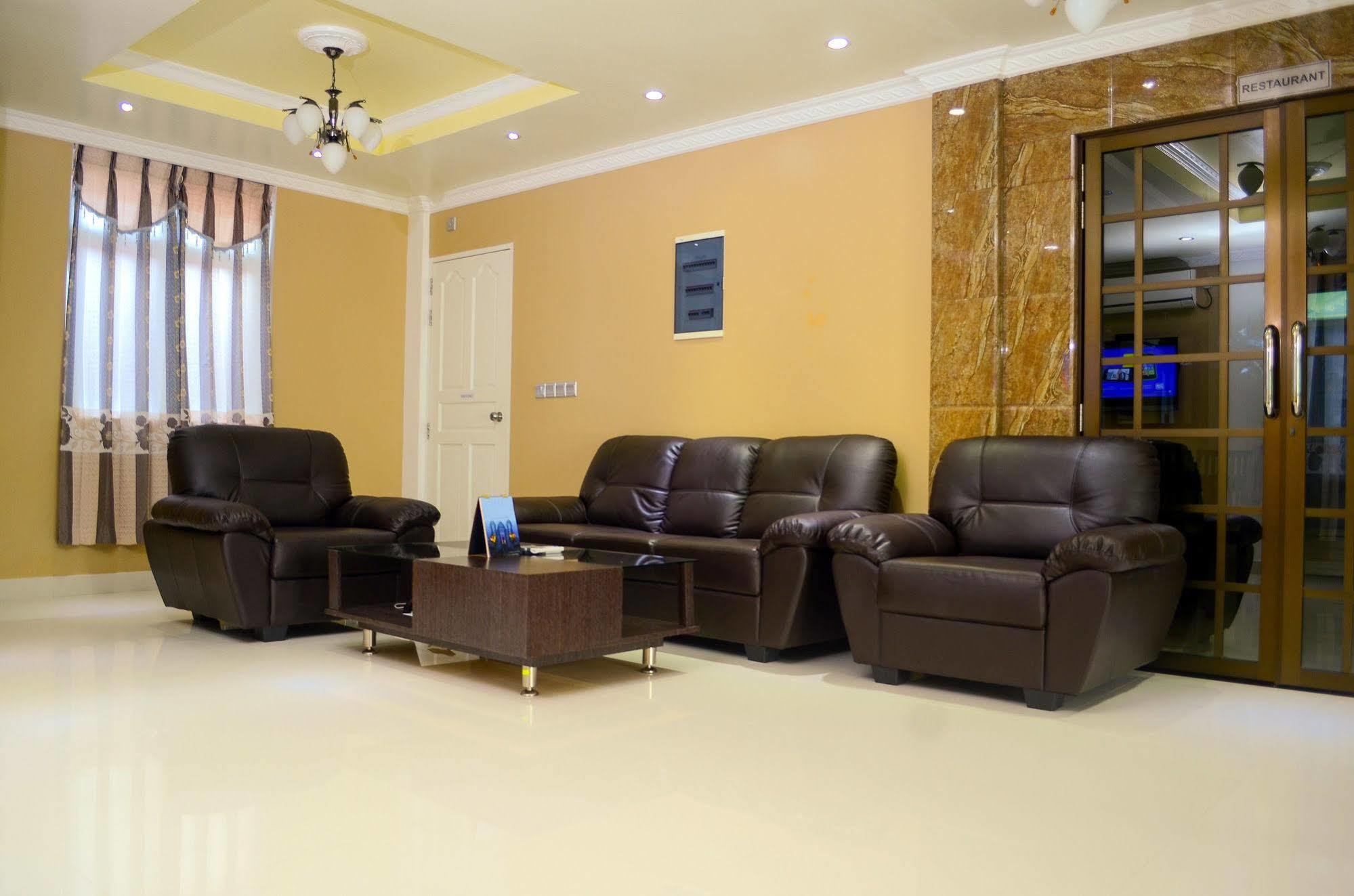 Coral Queen Inn هولهومالي المظهر الخارجي الصورة